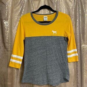 PINK Victorias Secret Yellow White Gray Logo 3/4 Sleeve Top, XS